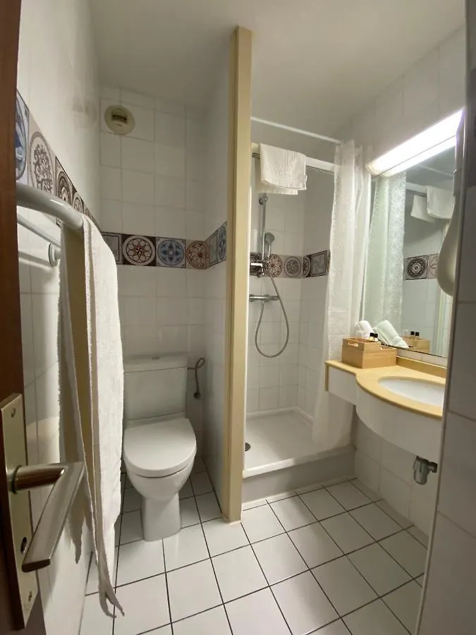 Savoie Hotel Aux Portes De Geneve Saint-Julien-en-Genevois 3*,