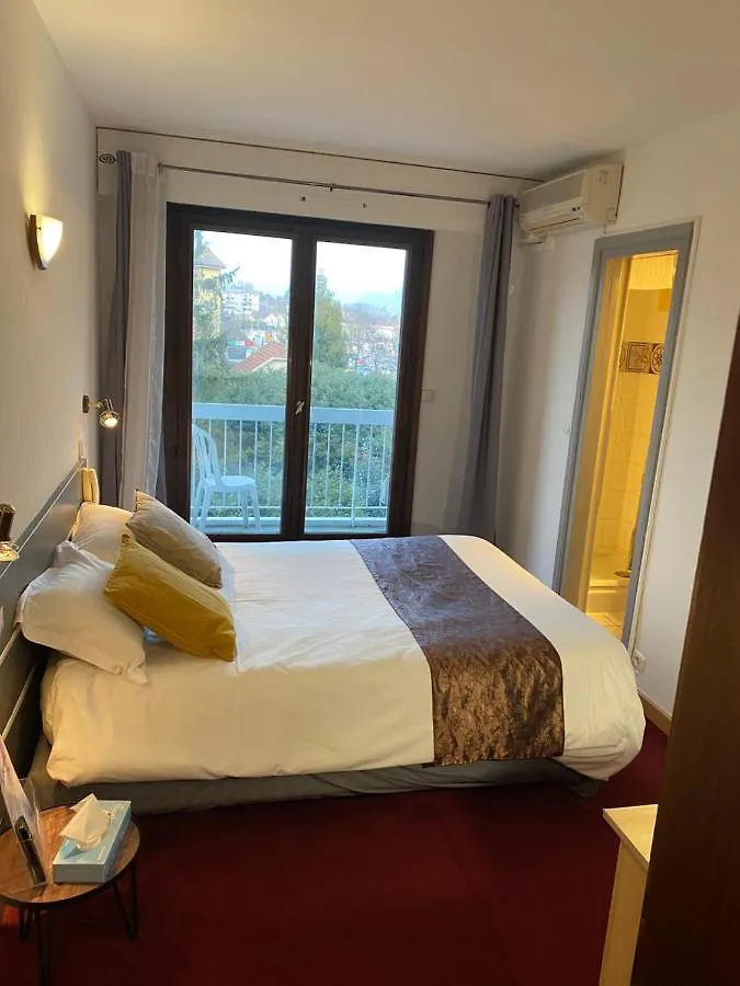 Savoie Hotel aux portes de Genève Saint-Julien-en-Genevois 3*,