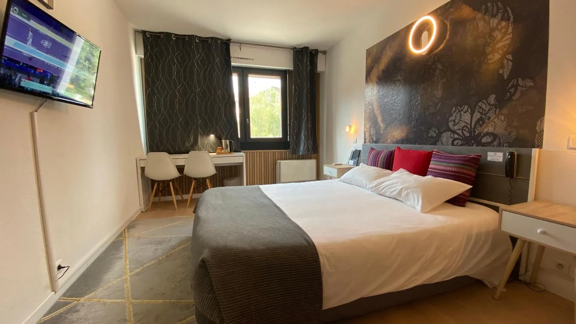 Savoie Hotel aux portes de Genève Saint-Julien-en-Genevois 3*,  France