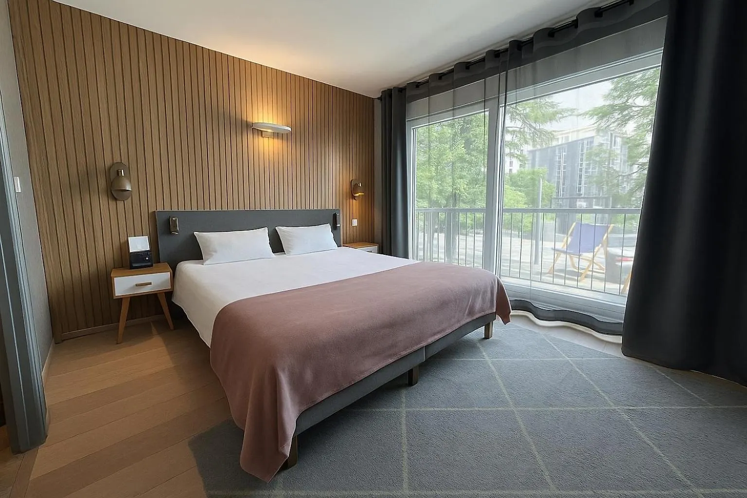 Savoie Hotel Aux Portes De Geneve Saint-Julien-en-Genevois 3*,